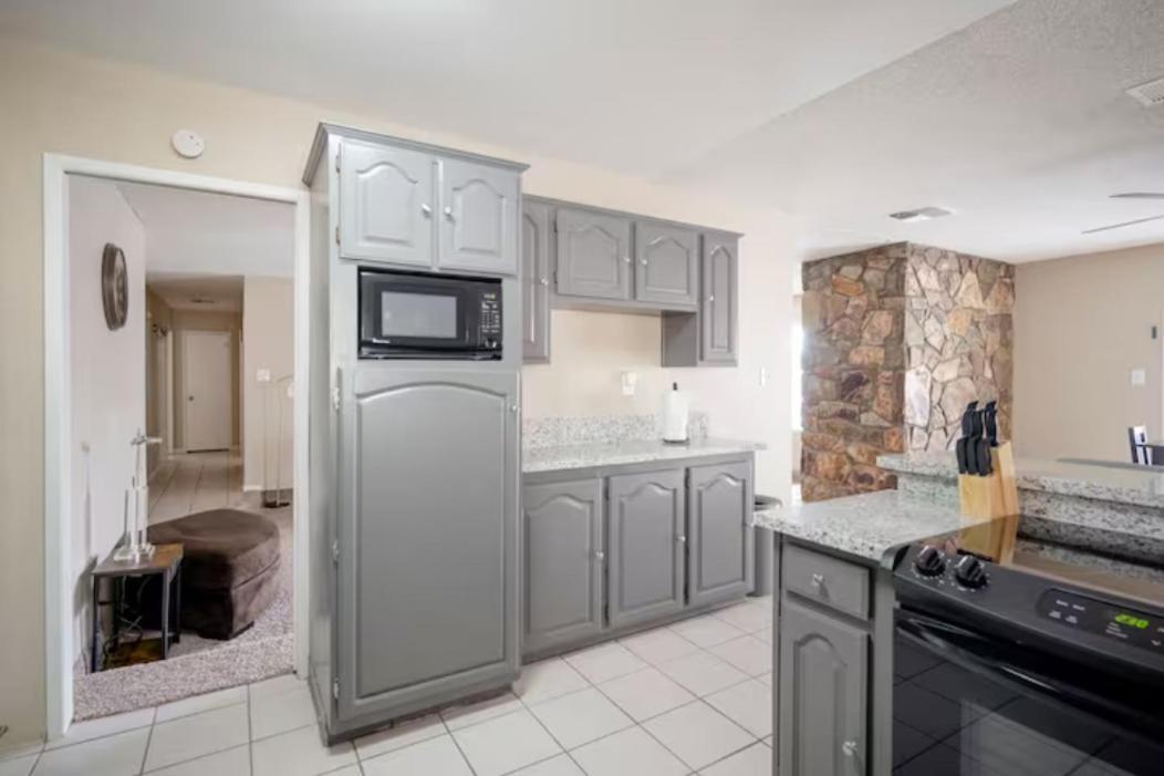 Pool 4 Bedroom 2 Bath Close To Strip Las Vegas Luaran gambar