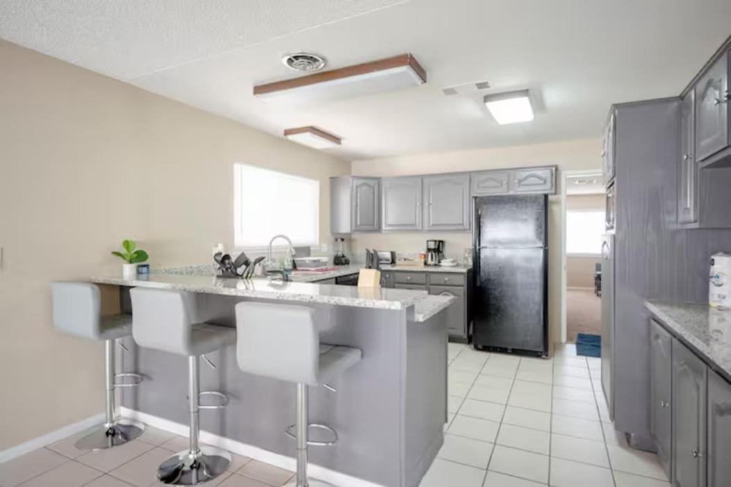 Pool 4 Bedroom 2 Bath Close To Strip Las Vegas Luaran gambar